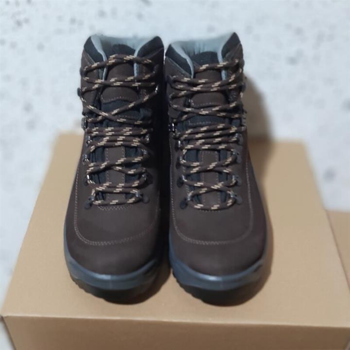 کفش کوهنوردی و طبیعت گردی